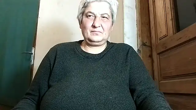 ExquisiteMature online show from 10/19/25, 09:17