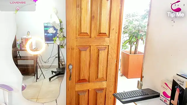 sofia gold  online show from 04/08/26, 03:46