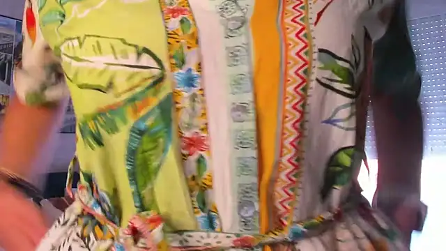 Snapshot of vanessa_chat chatting on 09/11/25, 01:22 vanessa chat online show from 09/11/25, 01:22