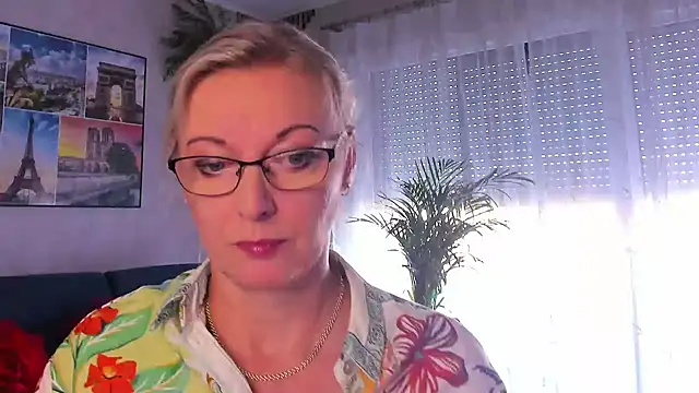 Snapshot of vanessa_chat chatting on 06/24/26, 01:53 vanessa chat online show from 06/24/26, 01:53