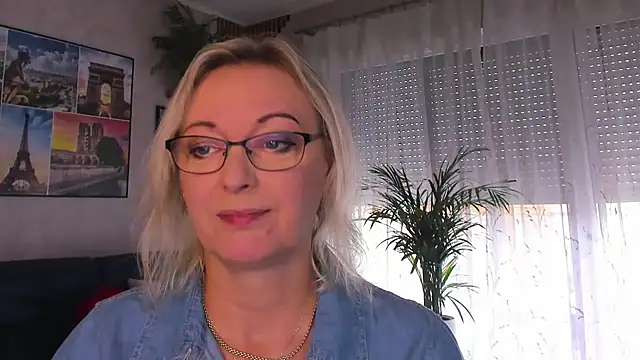 Snapshot of vanessa_chat chatting on 07/15/26, 01:18 vanessa chat online show from 07/15/26, 01:18