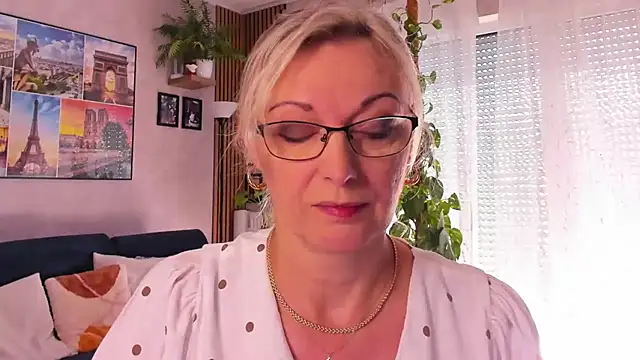 Snapshot of vanessa_chat chatting on 09/12/25, 06:35 vanessa chat online show from 09/12/25, 06:35