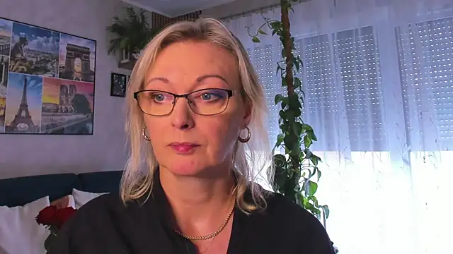 vanessa chat online show from 09/23/25, 01:40