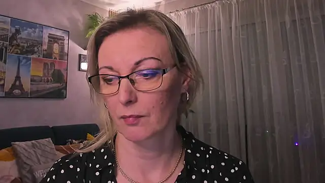 vanessa chat online show from 03/19/25, 05:50