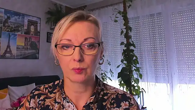 Snapshot of vanessa_chat chatting on 10/02/25, 01:25 vanessa chat online show from 10/02/25, 01:25