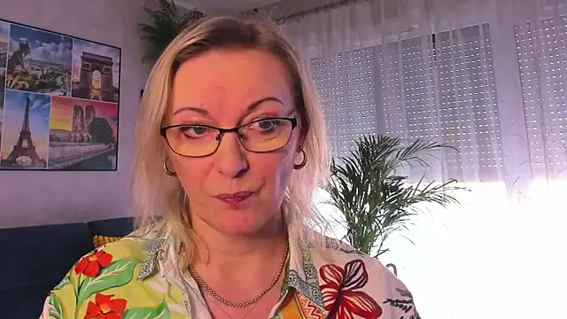 vanessa chat online show from 03/22/26, 02:18