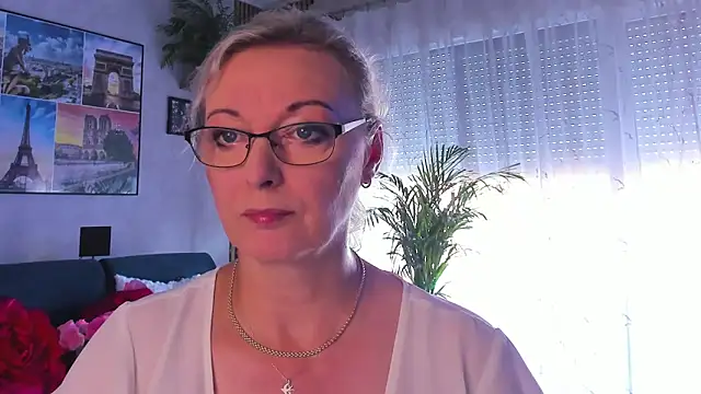 Snapshot of vanessa_chat chatting on 06/28/26, 01:28 vanessa chat online show from 06/28/26, 01:28