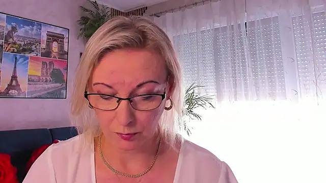 Snapshot of vanessa_chat chatting on 06/04/26, 01:27 vanessa chat online show from 06/04/26, 01:27