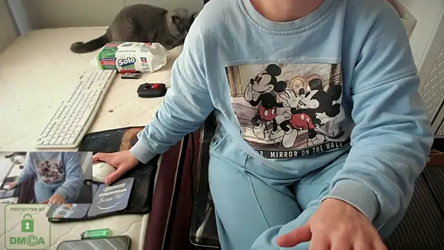 bisexyelizz online show from 12/02/25, 08:27