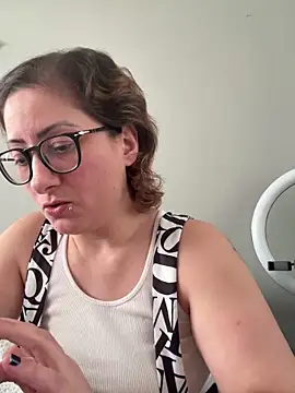 bisexyelizz online show from 03/23/25, 06:58