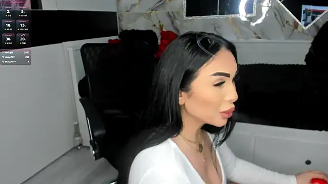 Snapshot of mistress_meryem chatting on 02/22/25, 01:11 mistress meryem online show from 02/22/25, 01:11