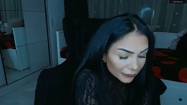 Snapshot of mistress_meryem chatting on 04/21/26, 01:42 mistress meryem online show from 04/21/26, 01:42