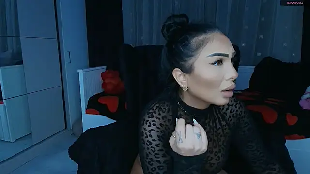 Snapshot of mistress_meryem chatting on 05/03/26, 09:40 mistress meryem online show from 05/03/26, 09:40