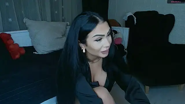 Snapshot of mistress_meryem chatting on 07/15/26, 10:06 mistress meryem online show from 07/15/26, 10:06
