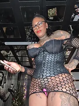 Snapshot of DarkDea chatting on 01/06/26, 04:22 DarkDea online show from 01/06/26, 04:22