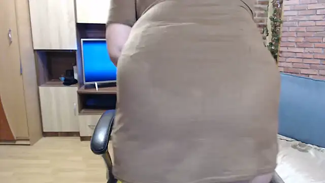 EvelyneFlirtyMilf online show from 03/21/25, 08:39