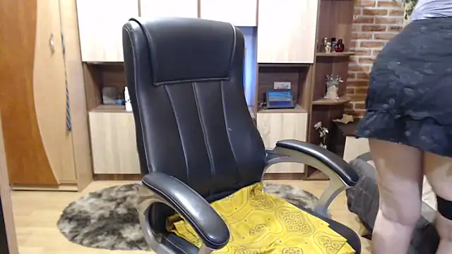 EvelyneFlirtyMilf online show from 10/07/25, 04:13
