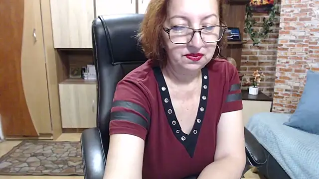 EvelyneFlirtyMilf online show from 04/02/26, 05:03