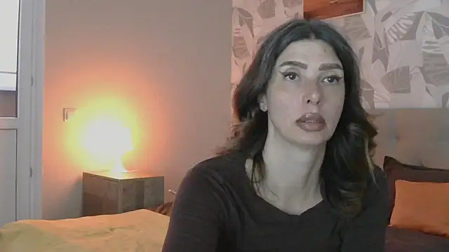 Snapshot of WhiteQueen888 chatting on 06/01/26, 03:33 WhiteQueen888 online show from 06/01/26, 03:33
