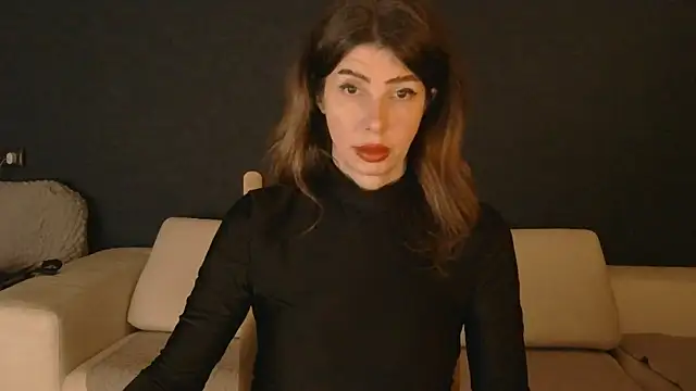 WhiteQueen888 online show from 12/18/25, 10:02