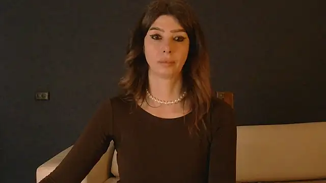 WhiteQueen888 online show from 03/18/26, 03:46