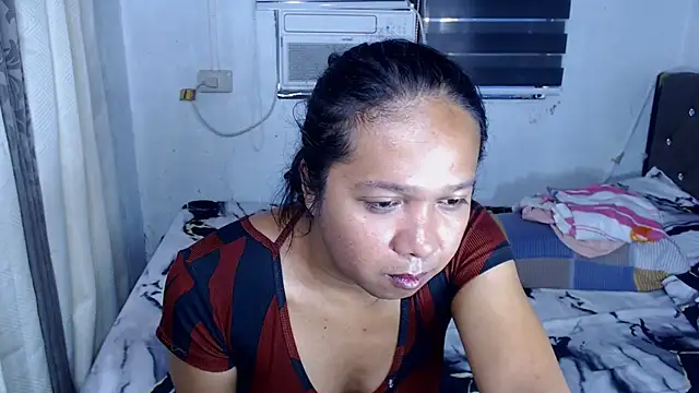 Flirtatious Seductress online show from 04/17/26, 02:47