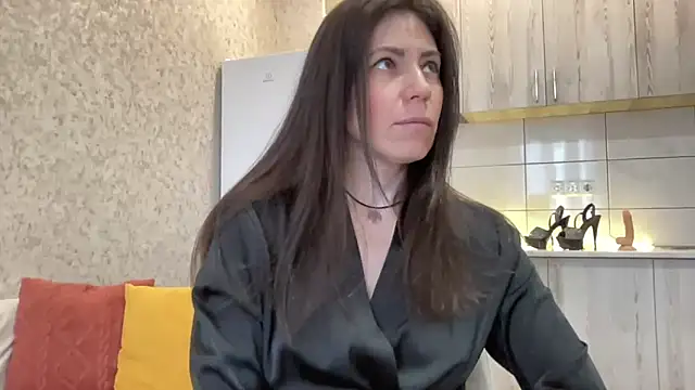 HotyWinter online show from 05/13/26, 04:30