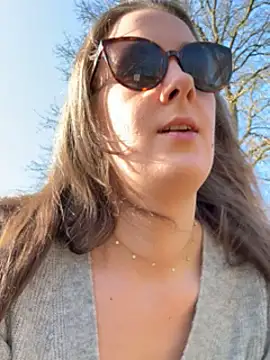 EllaMae online show from 03/08/25, 11:27