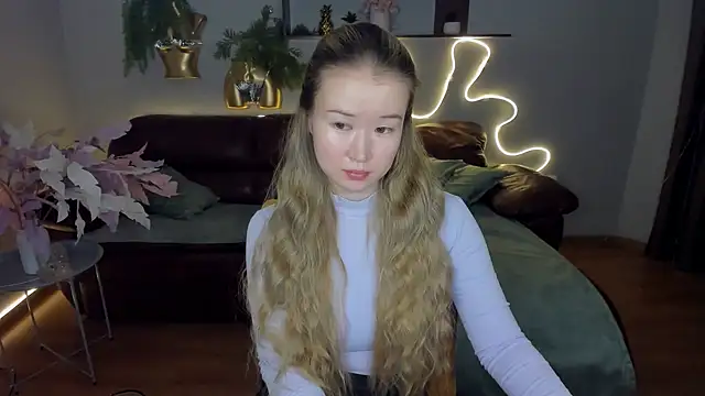 PollyOcean online show from 03/19/25, 10:44