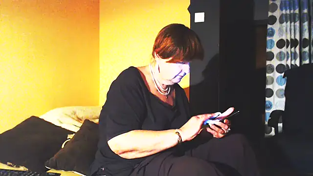 Snapshot of MioritaHard chatting on 03/12/25, 05:07 MioritaHard online show from 03/12/25, 05:07