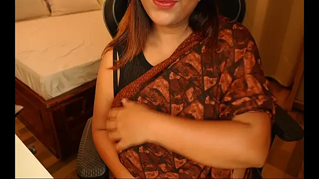 sneha hussy online show from 04/10/26, 03:52