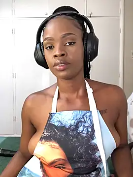 LuciousLips96 online show from 10/04/25, 11:12