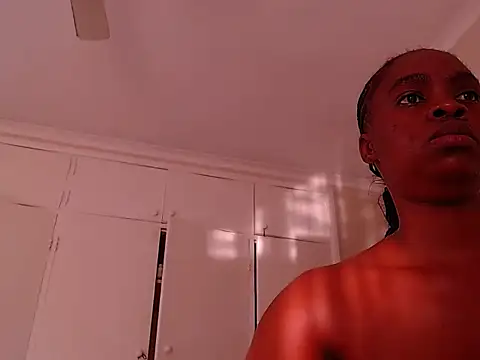 Snapshot of LuciousLips96 chatting on 07/11/26, 07:41 LuciousLips96 online show from 07/11/26, 07:41