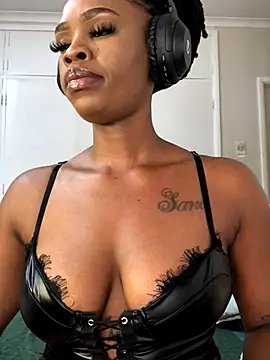 LuciousLips96 online show from 10/05/25, 08:27