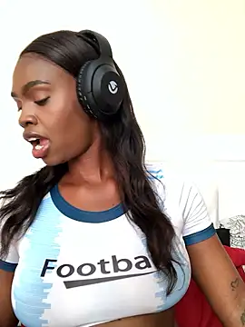 LuciousLips96 online show from 01/14/26, 07:34