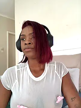 LuciousLips96 online show from 12/03/25, 08:58