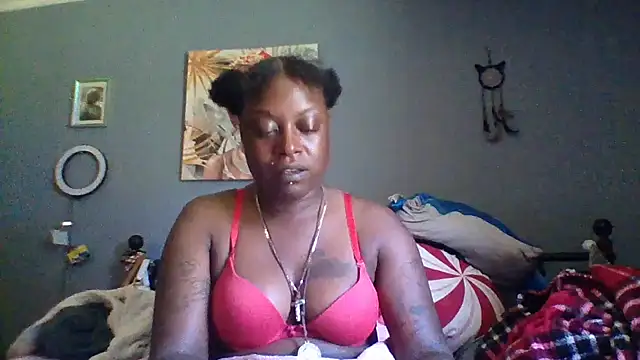 Snapshot of msdeedee chatting on 05/16/26, 04:39 msdeedee online show from 05/16/26, 04:39