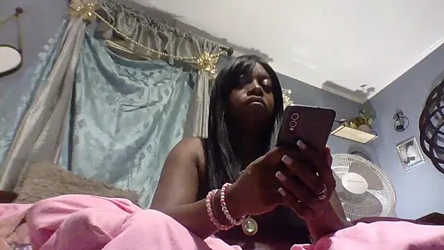 msdeedee online show from 12/18/25, 01:59