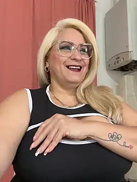 x elena x online show from 03/03/26, 10:00