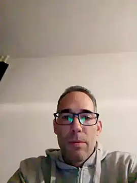 Snapshot of forbbidden chatting on 11/15/25, 08:13 forbbidden online show from 11/15/25, 08:13