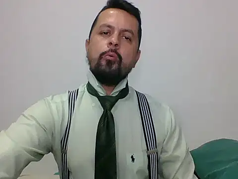 TRIISTAN KING10 online show from 11/21/25, 08:19