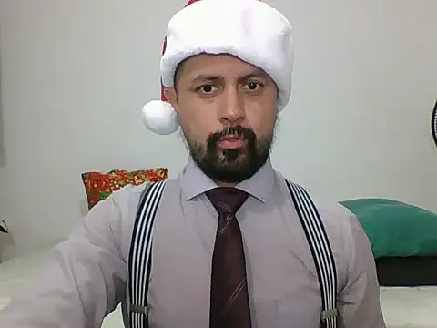 Snapshot of TRIISTAN_KING10 chatting on 12/27/24, 09:00 TRIISTAN KING10 online show from 12/27/24, 09:00