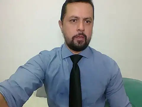 TRIISTAN KING10 online show from 04/15/26, 04:11