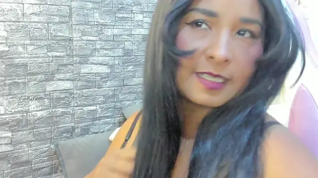 paola ih online show from 02/06/26, 08:05