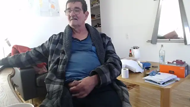 silvio-aus-luzern-CH online show from 03/13/26, 07:57