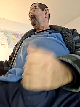 Snapshot of silvio-aus-luzern-CH chatting on 02/04/25, 08:46 silvio-aus-luzern-CH online show from 02/04/25, 08:46