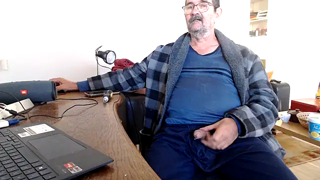 silvio-aus-luzern-CH online show from 11/04/25, 07:56