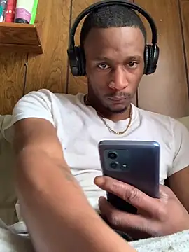 Snapshot of Tristris100 chatting on 01/16/25, 03:13 Tristris100 online show from 01/16/25, 03:13