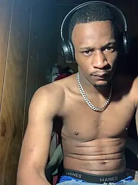 Snapshot of Tristris100 chatting on 12/10/24, 02:06 Tristris100 online show from 12/10/24, 02:06