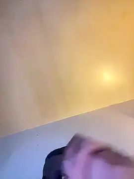 Snapshot of Tristris100 chatting on 11/05/25, 07:22 Tristris100 online show from 11/05/25, 07:22